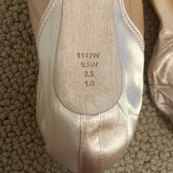 Capezio Ava pointe shoes - Picture 5 of 5